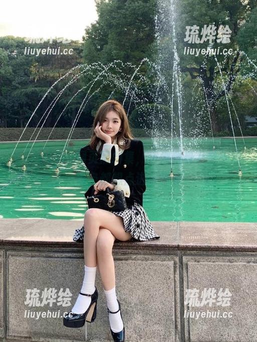 17c网页黑料集，仿佛置身八卦天堂，每条都想点进去看看！