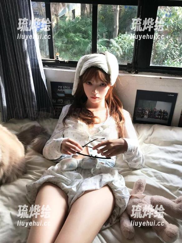 住在17吃瓜官网的免费专区，每天如活在媒体大片的边缘！
