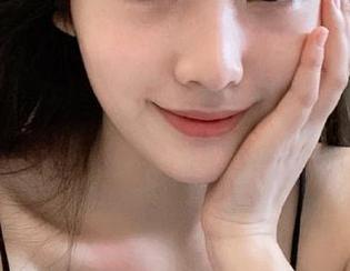 “51cgfun”里的这个视频让我想到了儿时的午后，阳光正好，心情微妙。
