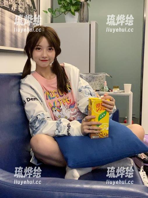 51cg “51cgfun”发布:今天又看到啥奇葩,真希望能发条评论,不然憋得我小肚子发疼!