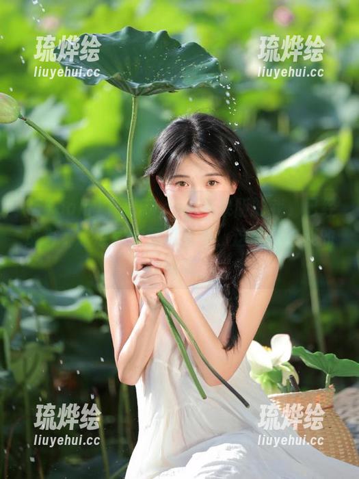 下载51com苹果版的我，已经成为了吃瓜界的藏瓜高手，这可是必要的技能哦。
