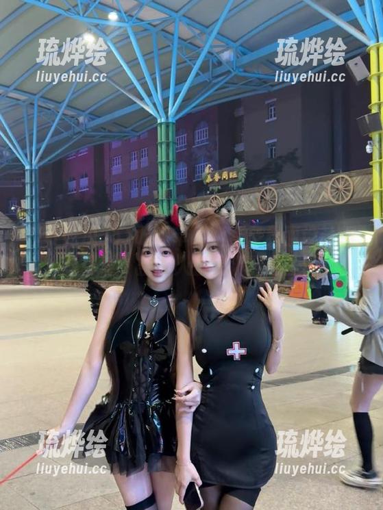 51吃瓜苹果版登录界面设计得真可爱，整个人都想沉醉在里面