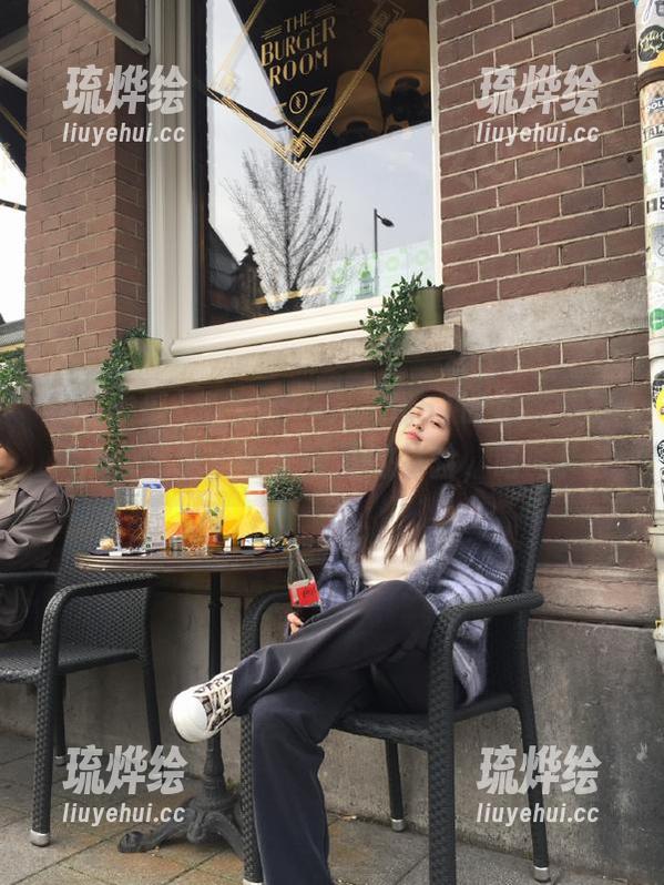 51吃瓜 我用Yandex找51吃瓜苹果版,看完是个奇奇怪怪的体验,哈哈!