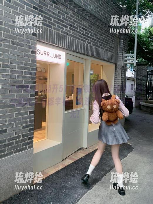 51吃瓜 翻开51吃瓜视频,胖猫的吃瓜之旅让人倍感幸福,久违了这样的轻松时光!