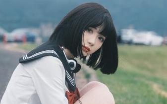 51吃瓜新鲜更新：OnlyFans上的夏日清凉图，让人一个劲想点开。