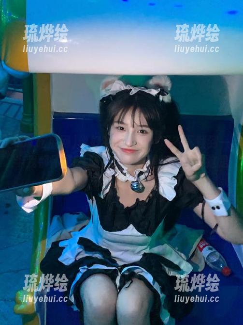 说好的‘资源’呢？下载到一半我都怀疑51吃瓜网是不是搞错了！这是什么操作？