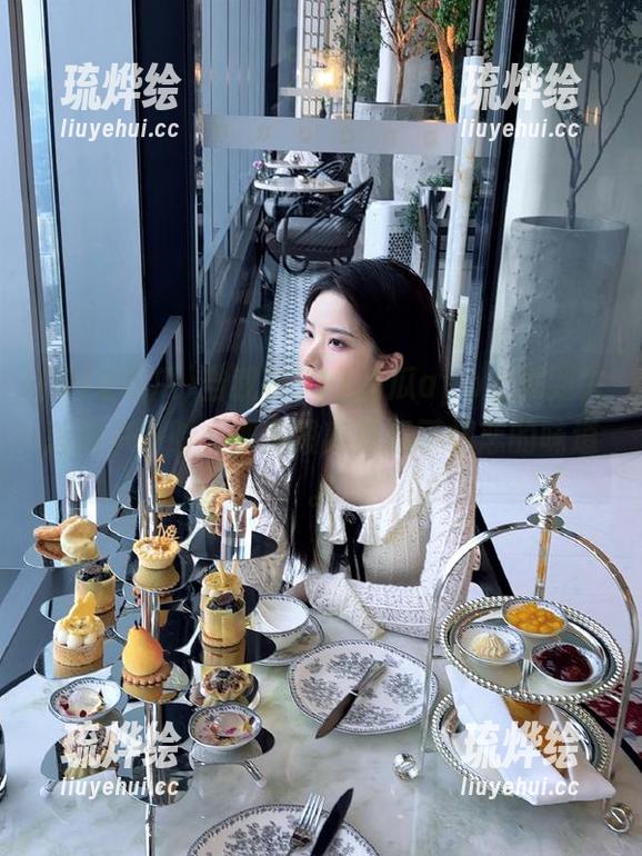 当我在911吃瓜app上刷到失落的午餐时，那种酸爽像极了初恋的味道。