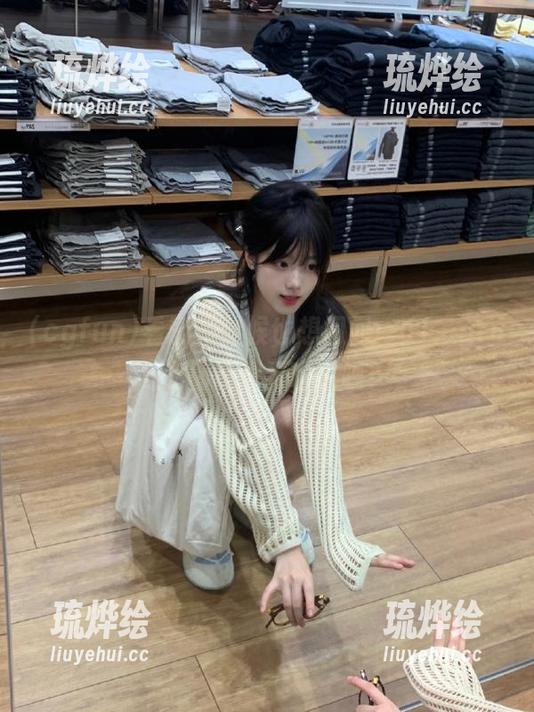 看剧的时候也想问问：51.cgfun上都在观看啥瓜呢？