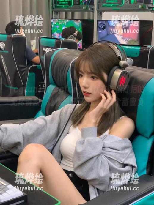 51.cgfun，潜伏在吃瓜背后的无尽资源，让你抓狂又无奈，像个甜蜜负担！