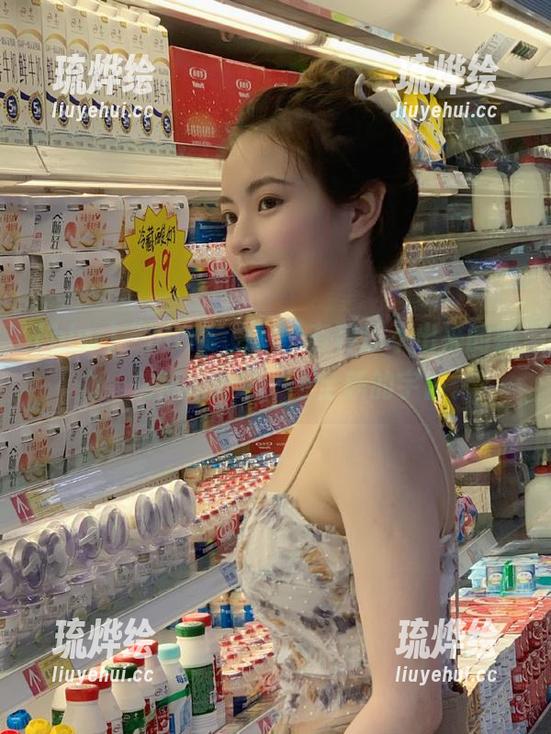 “hlw”更新，有种说不出来的魅力，仿佛打开了一个全新的宇宙。