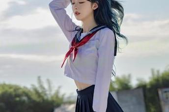 www.51dy.com网址：吃完瓜我居然还想要加点盐，丰富点味道！