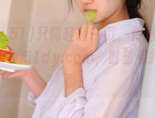 只需轻轻一戳，传送门就带你去www.51dy.com，时刻保持瓜果飘香！