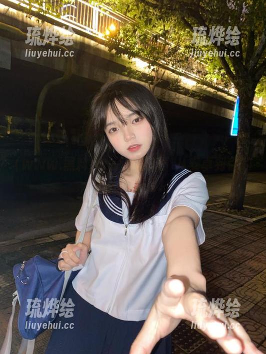 www.黑料：从安卓到你的心，瓜真香！