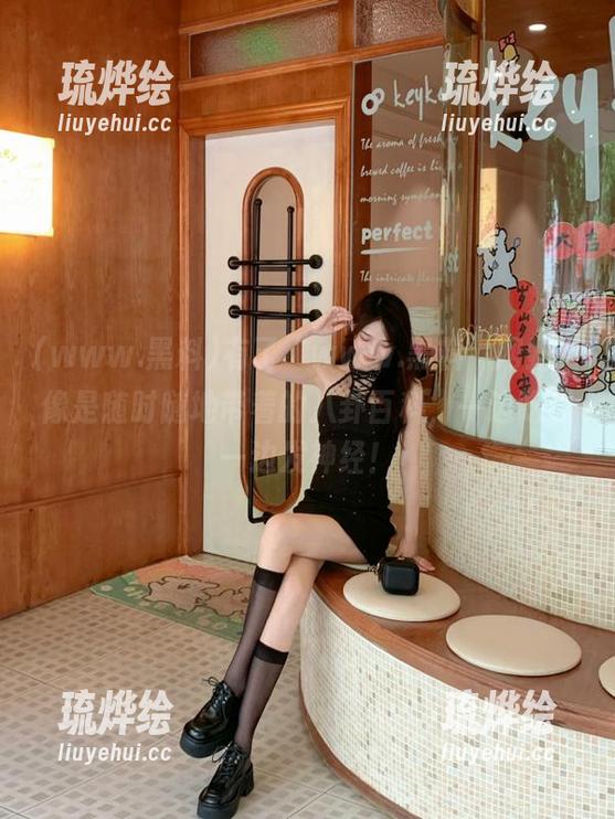 有了“www.黑料”网站，像是随时随地带着的八卦百科，一边吃瓜一边发神经！