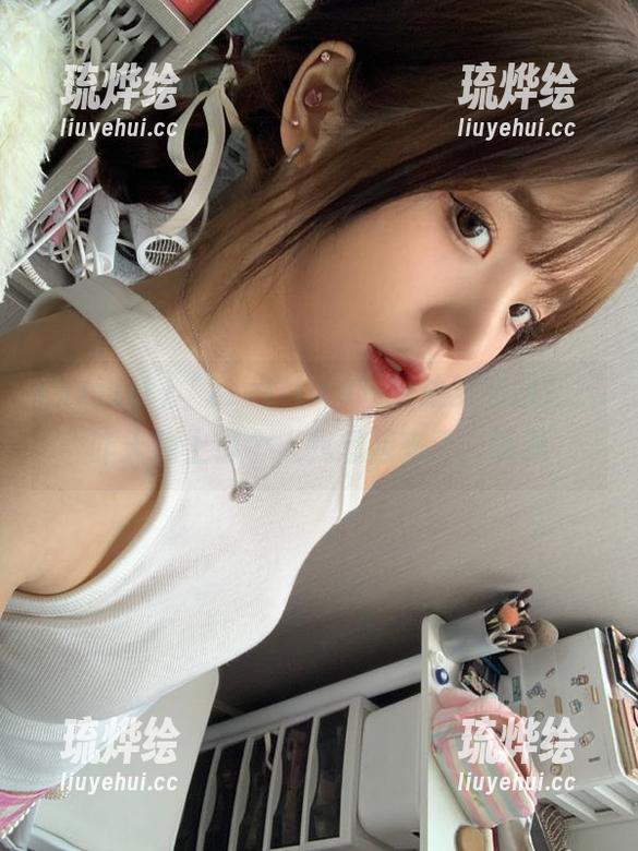 zzzttt “zzzttt.su”直达梦恋回忆,昨天晚上那个人我想起来了,嘿嘿
