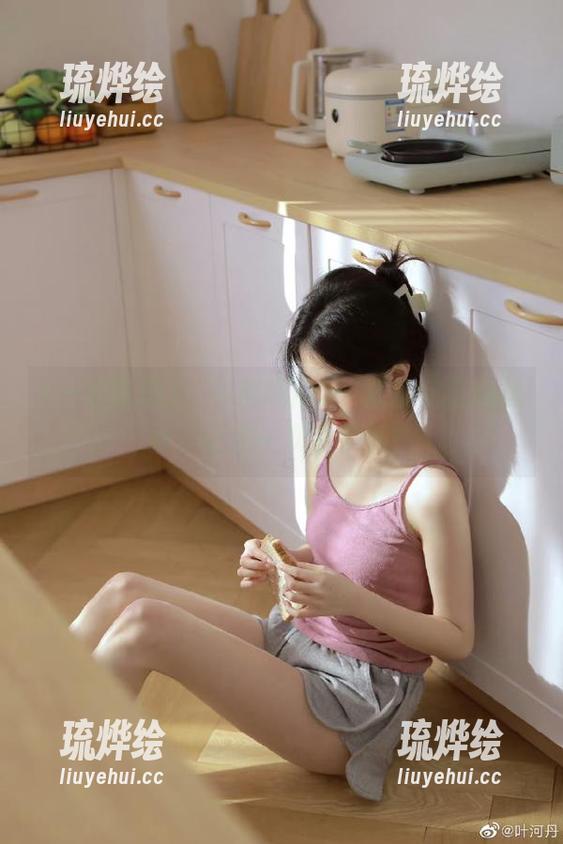 一起吃瓜 ‘一起吃瓜2’直达完整版视频,让你一次看个够!