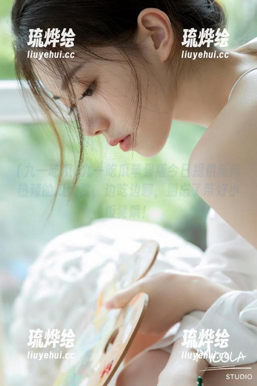 九一吃瓜苹果版今日提供新鲜热辣的瓜大赏，边吃边聊，别忘了带好小板凳哦！