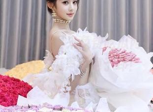 赶紧来免费吃瓜网吧，入口大开，瓜声不绝于耳！