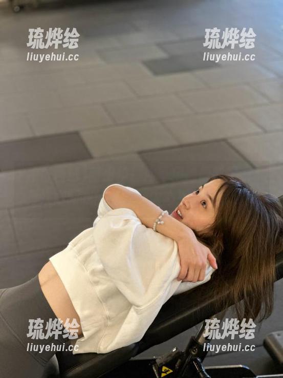 新出炉！冲哥精选最新黑料，再次刷新我的三观，内心拨浪鼓乱响！