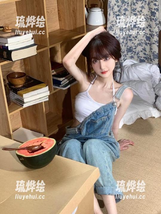 吃瓜爆料app突破次元壁，瓜田里的穿越剧情集体出没！