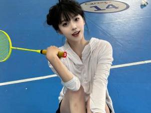 红在线究竟发生了什么？吃瓜黑料网苹果版带你开启无限脑洞！