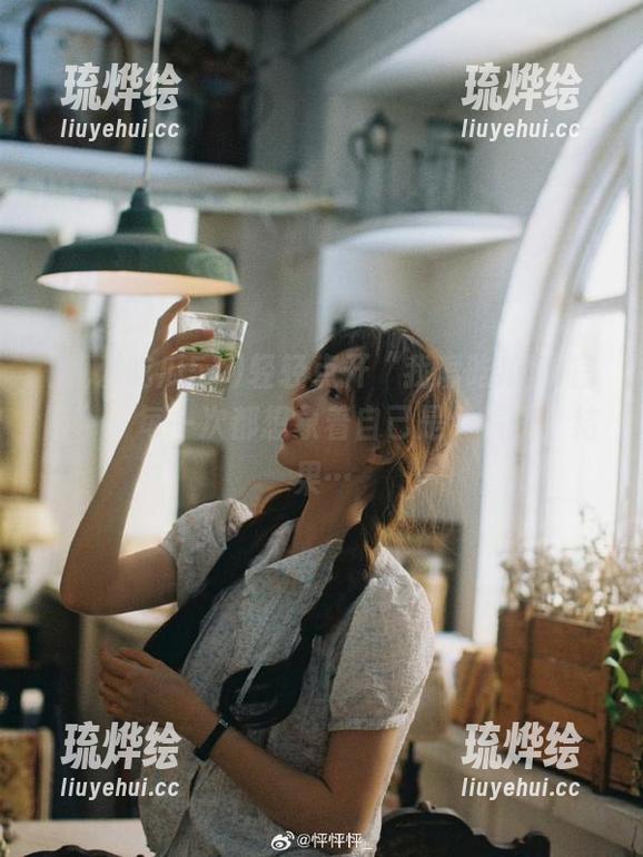 轻轻点开“我爱吃瓜51官网”，每一次都想象着自己是个侦探，结果…