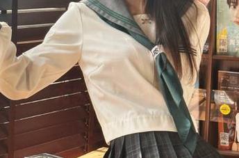 锁定黑料传送门，观看一场无聊中的热闹！
