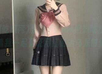 果断下载ios黑料吃瓜网，跟着我一起见证网红们的乌龙时刻！