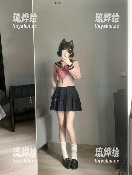 果断下载ios黑料吃瓜网，跟着我一起见证网红们的乌龙时刻！