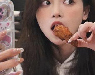 一言不合就上“黑料社区”：永久更新墓碑黑料，果然新鲜！