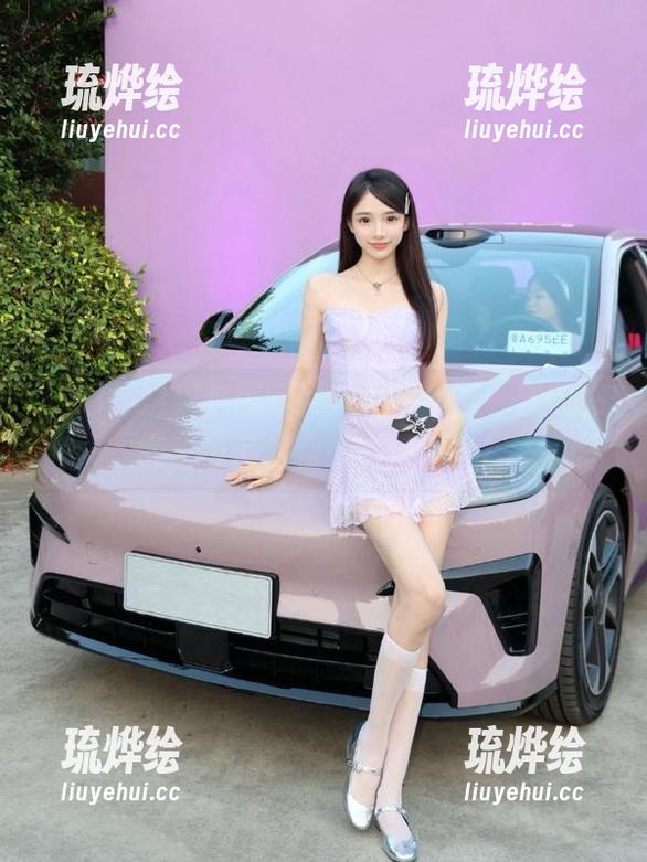 黑料网官网：大瓜一园，随时在线吃瓜满足你的小好奇心！
